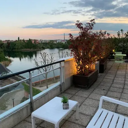 Midoon Guest - The Balcony - Grand Proche Paris Апартаменты