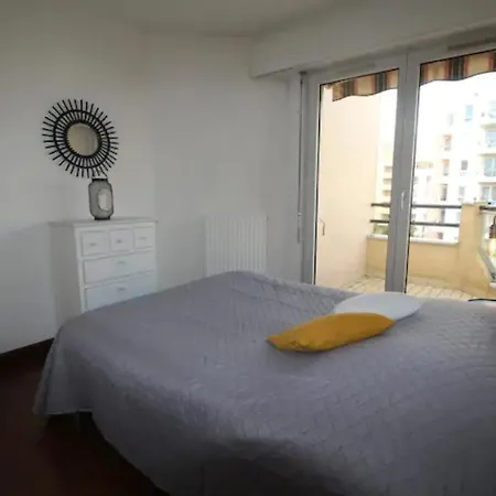 Midoon Guest - The Balcony - Grand Proche Paris *